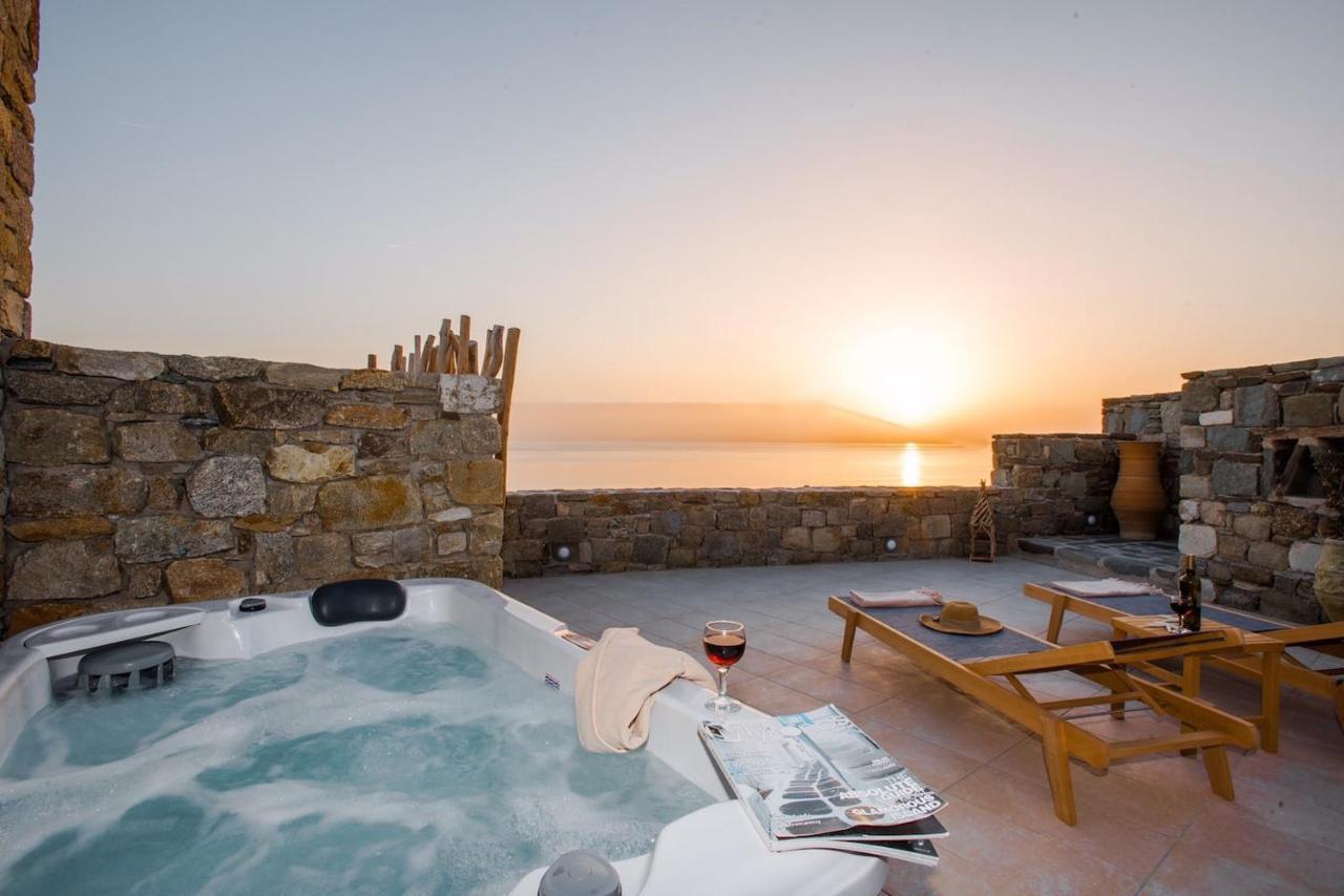 Gorgeous Studio In Cycladic Architecture Overlooking The Aegean Apartment Houlakia  Exterior photo