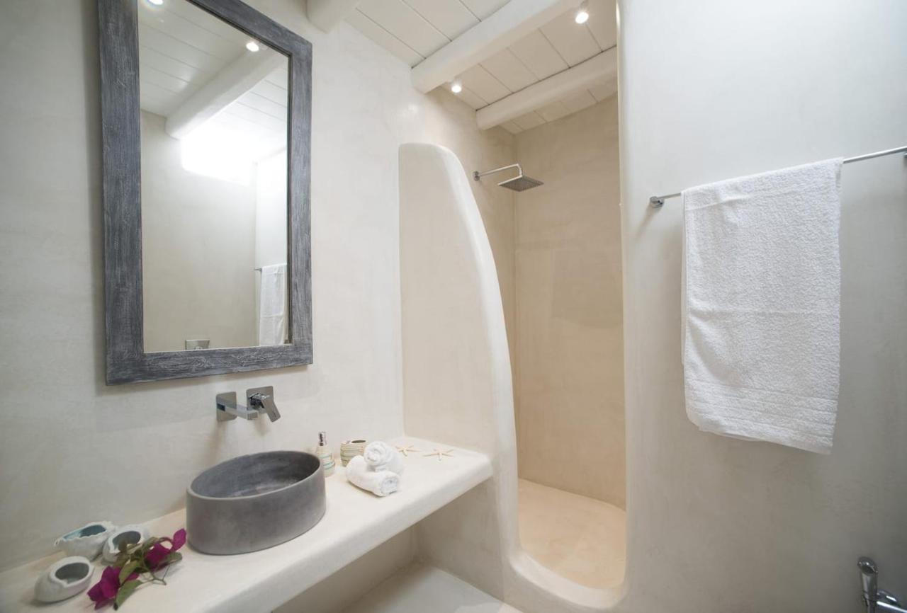 Gorgeous Studio In Cycladic Architecture Overlooking The Aegean Apartment Houlakia  Exterior photo